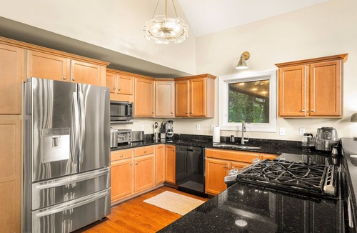 Wintergreen House | Family Fun + Wellness Hot Tub, Massage Chair, Sauna, 4 Outdoor Areas, GameRoom