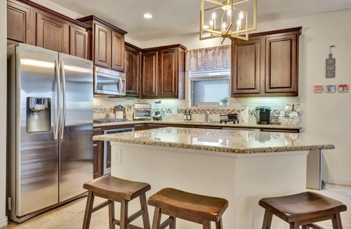 Little Elm House | Family Getaway | 4BR Sleeps 10 - Near Frisco Fun