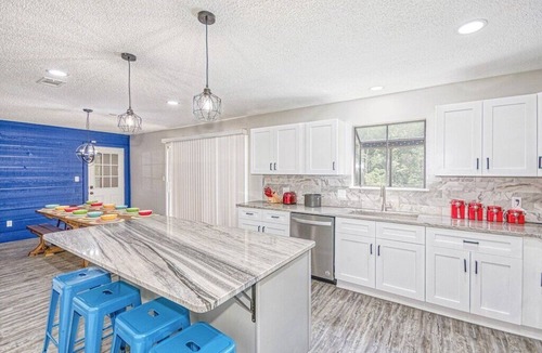 Tallahassee House | Family Getaway-Centrally Located