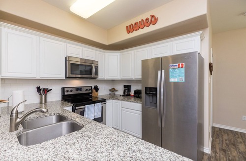 Corpus Christi House | Family Getaway | Heated Pool, Playground & Beach Close By
