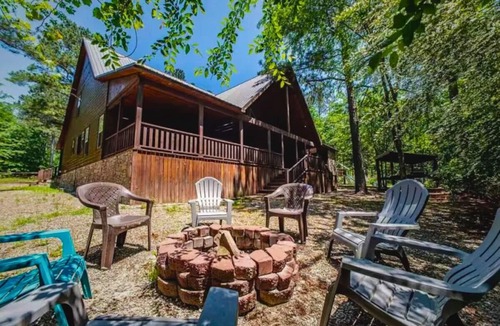 Hochatown Cabin | Family Getaway | Hot Tub Fire Pit Pool Table