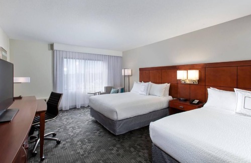 North Myrtle Beach Hotel | Family Getaway Near Ballpark with Pool & Fitness Center Included | 3 Rooms