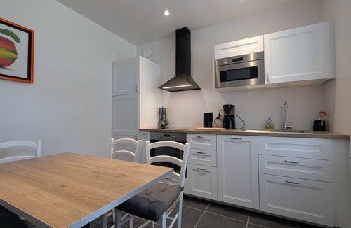 Valencay Cottage | Family Getaway Near Château de Valençay with Private Terrace