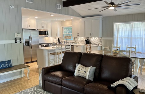 Henrico Cottage | Family Getaway on Large Quiet Cove w/Great views!