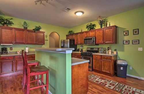 McDonough House | Family Getaway w/Movie Room Near Atlanta!