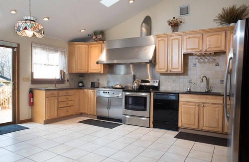 Middle Hope House | Family getaway with huge private Indoor Heated Pool