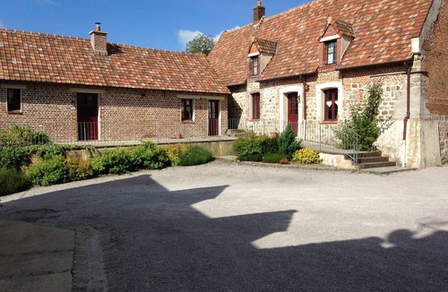 Tingry House | Family gîte with heated indoor pool on the Opal Coast