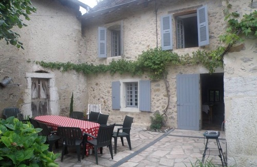 Saint-Joseph-de-Riviere House | Family house in Chartreuse