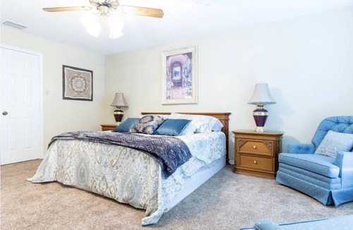 Lakewood Hills House | Family Haven - Space Galore 4.5 bedroom 10 beds, 3/4 Acre