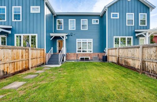 Erie House | Family Haven, Walk to Dtwn Erie: Bring Your Pets!