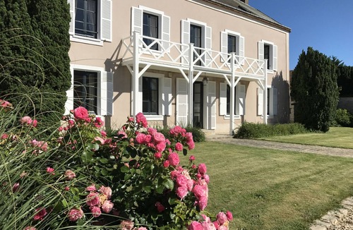 Garancieres-en-Beauce House | Family house for rent, very spacious.