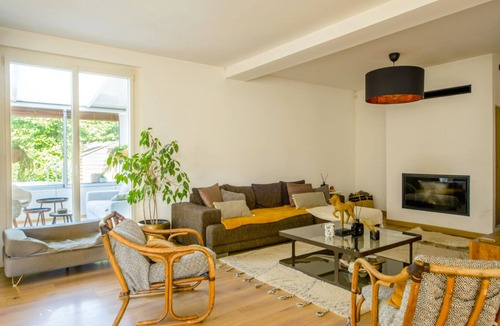 La Chapelle-sur-Erdre House | Family home with pool