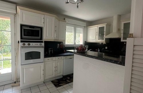 Saint-Vivien-de-Medoc House | Family home