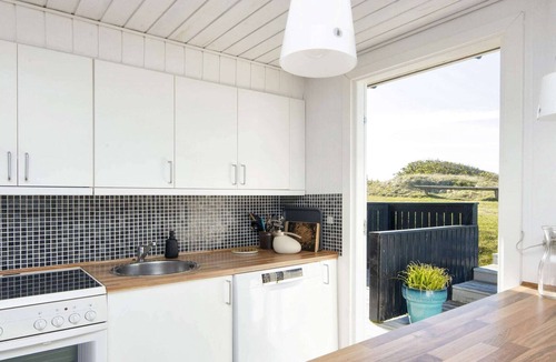 Trans House | Family Holiday Home by North Sea