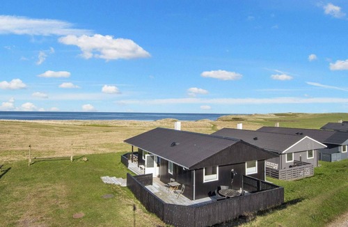 Trans House | Family Holiday Home by North Sea