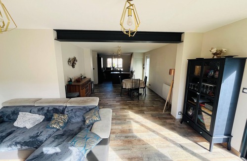 Boutigny-sur-Essonne House | Family home - Garden, BBQ & quiet near Paris