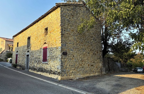 Saint-Andeol-de-Berg House | Family home with enclosed garden in the heart of a small Ardéchois village.