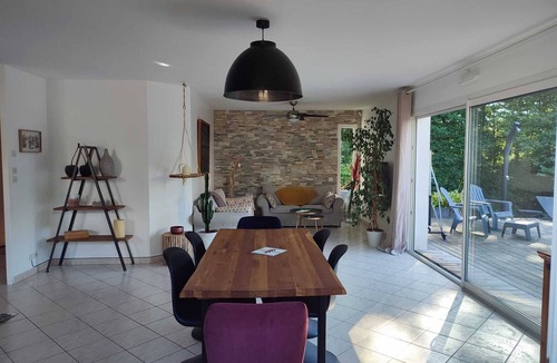 Saint-Pierre-d'Irube House | Family home