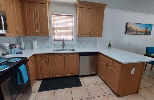 Riviera Beach House | Family Home 3 Bed 2 Bath