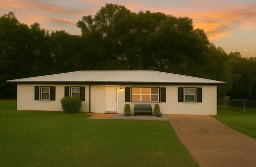Ozark House | Family Home 5 min from Ft. Rucker