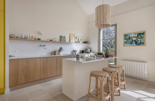 Batz-sur-Mer House | Family home for 7 near beach and marsh