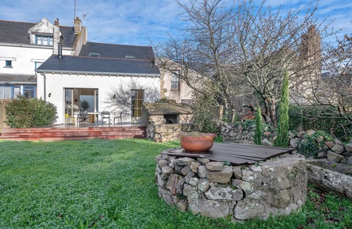 Batz-sur-Mer House | Family home for 7 near beach and marsh