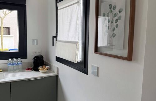 Orly House | Family home for 8 people, 2 steps from line 14, fully equipped!