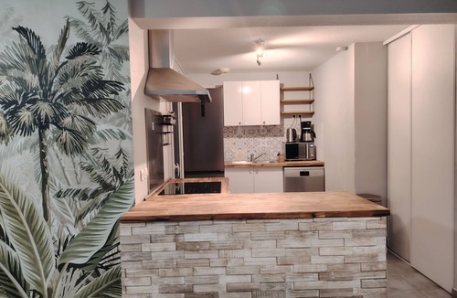 Fabregues Villa | Family home for couple and 2 children