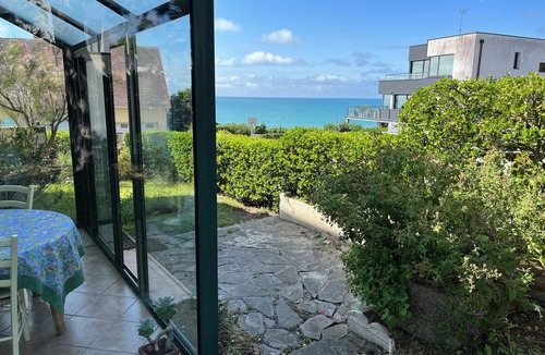 Donville-les-Bains House | Family home