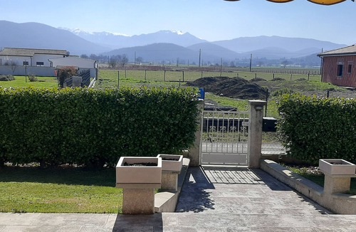 Pointis-de-Riviere House | Family home, view of the Pyrenees