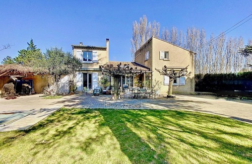 Serignan-du-Comtat House | Family home in the country