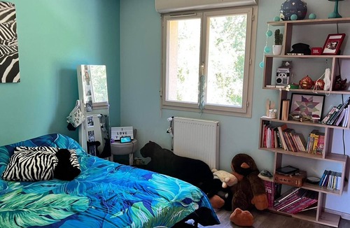 Verneuil-sur-Vienne House | Family home with pool