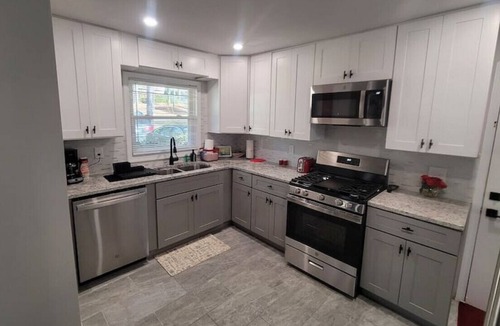 Collier Heights House | Family Home - Huge Yard Pets OK!