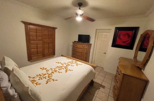Eastern Division House | Family home in central laredo