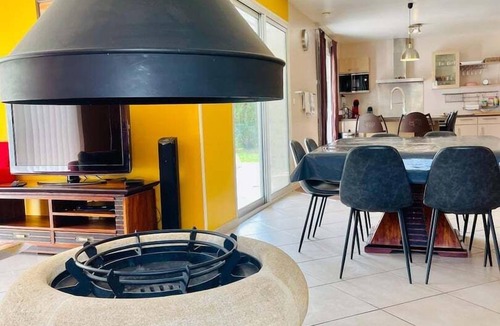Donnery House | Family home in the countryside near Orleans