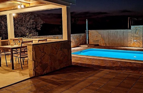 Velim House | Family Home Iskra