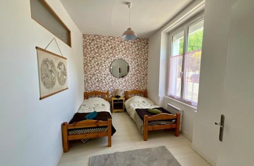 Le Champ-Saint-Pere House | Family home le 31