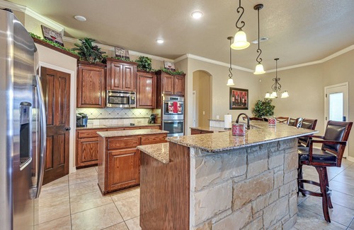 Killeen House | Family Home Near Ft Hood & Killeen: Patio & Grill!