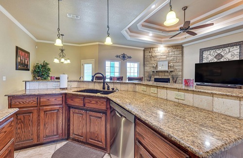 Killeen House | Family Home Near Ft Hood & Killeen: Patio & Grill!