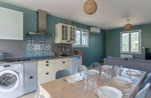 Gastes House | Family Home Near Gastes Lake - 3 Bedrooms, A/C, Enclosed Garden, WiFi, Walk to Beach