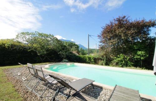 Billieme House | Family home peaceful setting and swimming pool!