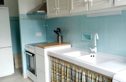 Souppes-sur-Loing House | Family home sleeps 10, 1 hour from Paris