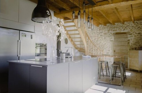 Saint-Romans Other | Family home, sleeps 15, in the heart of the village, at the foot of the Vercors mountains