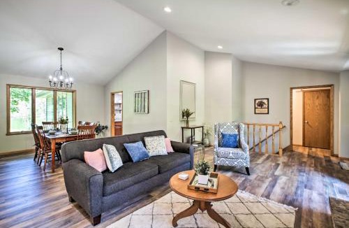 Janesville House | Family Home w/Deck, Yard, Dock on Rock River
