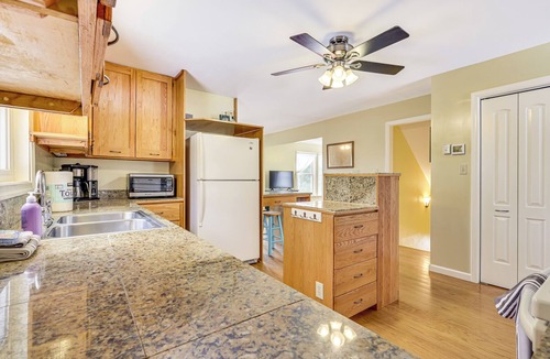 Haywood House | Family Home w/Game Room & Decks in Etlan!