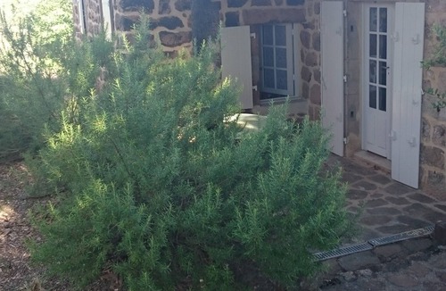 Les Salelles House | Family home with character