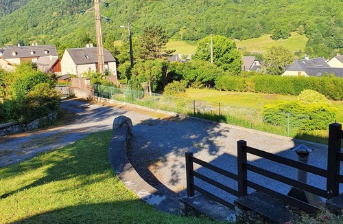 Arreau House | Family home with enclosed garden