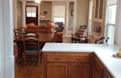 Waco House | Family home with fenced yard 6 minutes to the Silos