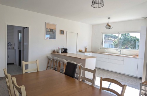 Prefailles House | Family home with garden just a stone's throw from the ocean