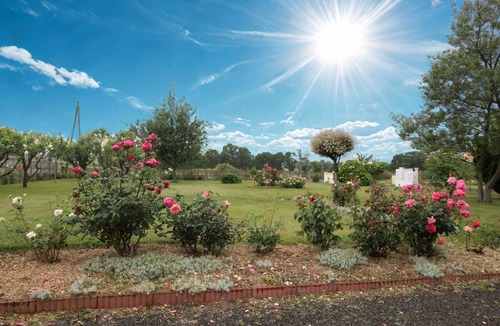 Ceaux Cottage | Family Home with Garden Near Mont St Michel - 3BR, 2BA, WiFi, Baby Gear, Linens Included